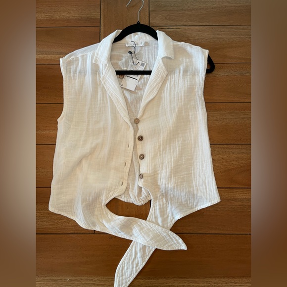 Mango white button up - Picture 3 of 10